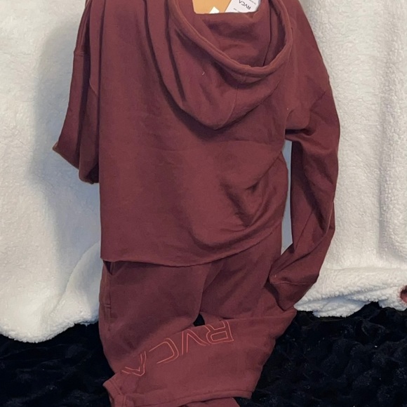 📛⛔️SOLD⛔️📛RVCA Pinner Sweatsuit. M/L. - Picture 14 of 15